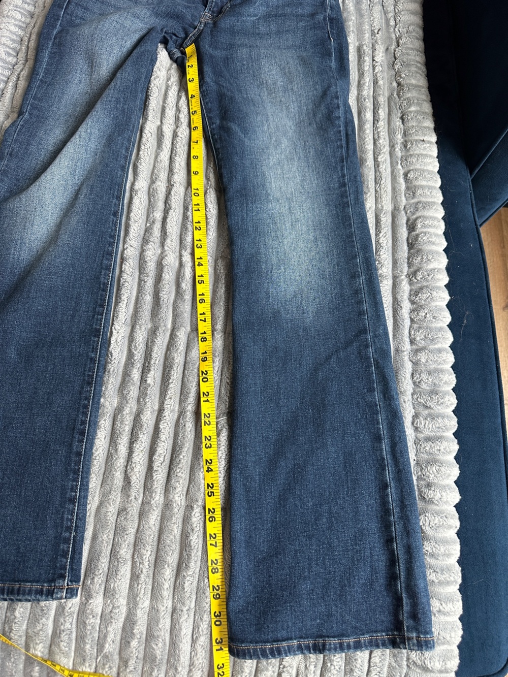 Lucky Brand sweet midrise boot jeans with stretch - Picture 10 of 11